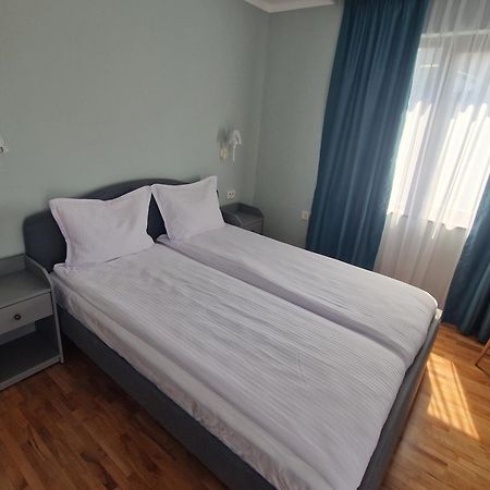Flowers Apartments Несебир Екстер'єр фото